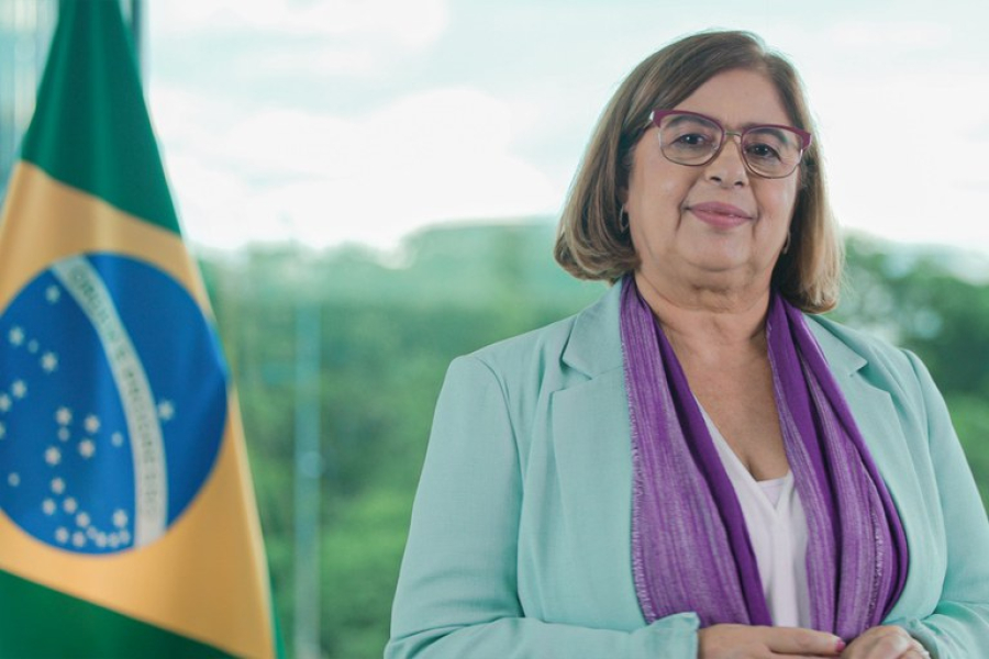 Ministra das Mulheres vira alvo de denúncias de assédio moral