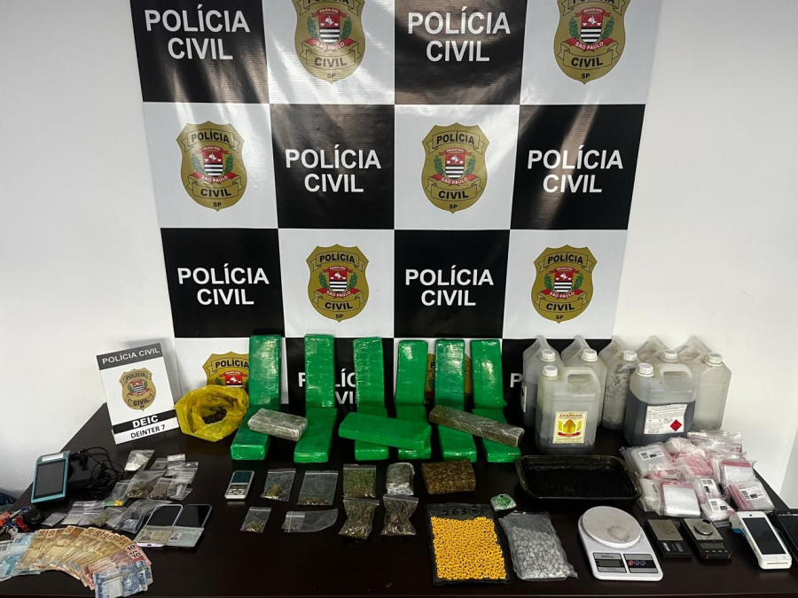 Polícia prende suspeitos de fornecer drogas “gourmet” a universitários