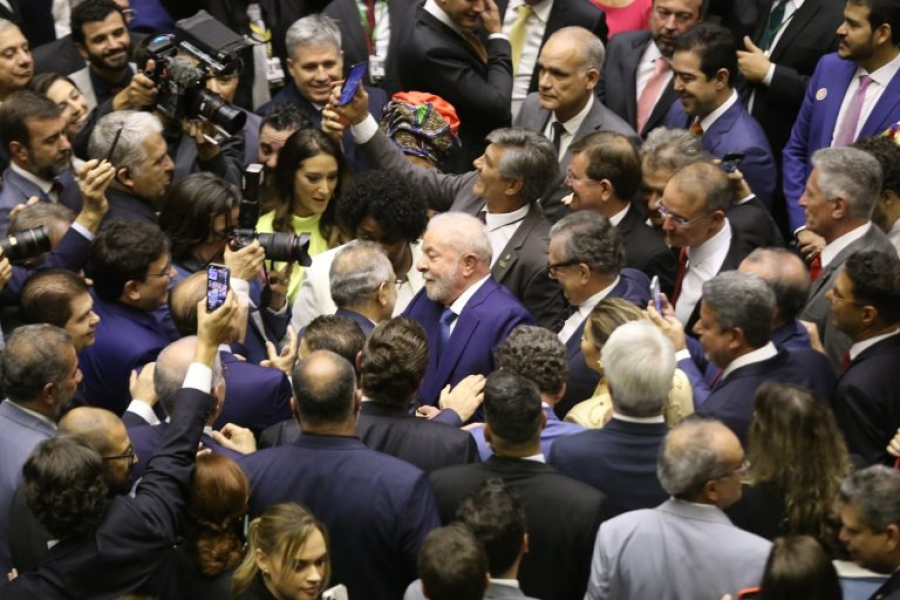 Salário de Lula, de ministros do STF e de congressistas sobe para R$ 46,4 mil a partir de sábado